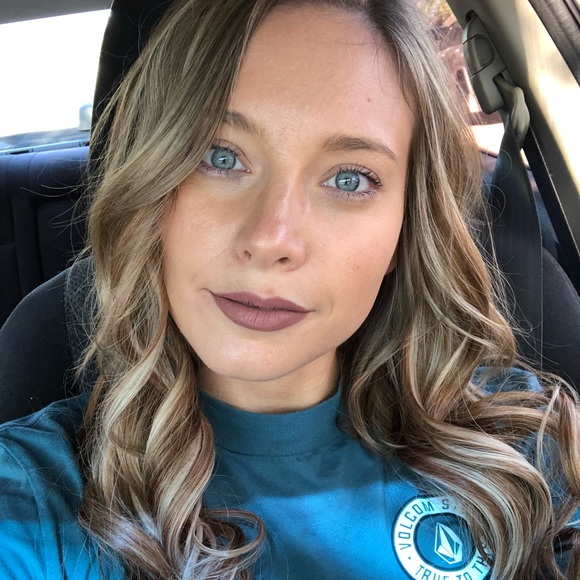 Dolly, Posh Ambassador - Picture 1 of 2